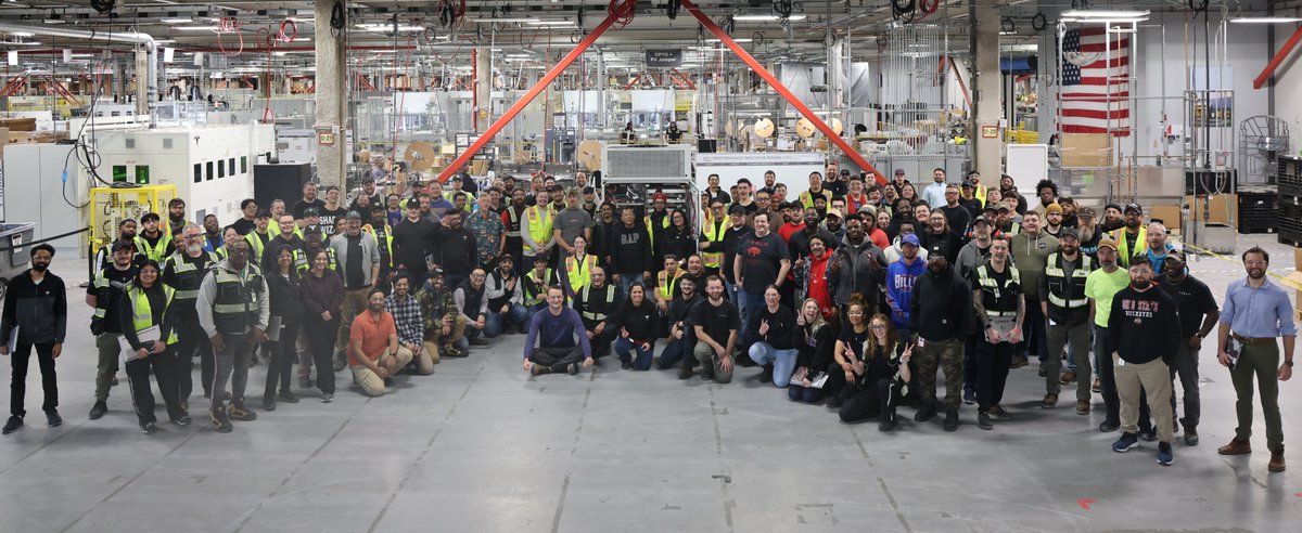 Tesla Charging tweet media