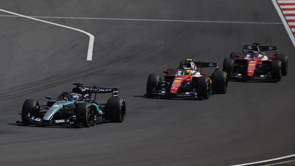 Palermo41's tweet photo. Hoy hay #LOSCOCHITOS con todo el #GPChina de F1.

Seguimos odiando esta mierda de Fórmula 1 pero algo hay que hacer.

👉Vienen @Dreeiz_ y @PedroSA_24 sin manos, como el Nano (ya no tan Nano, viejo).

A las 20:30 en https://t.co/SUoOAXxBWU https://t.co/4eRbvniHMi