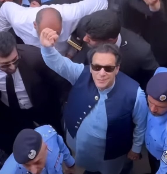 Laraib Khanⁱᴾⁱᵃⁿ tweet media