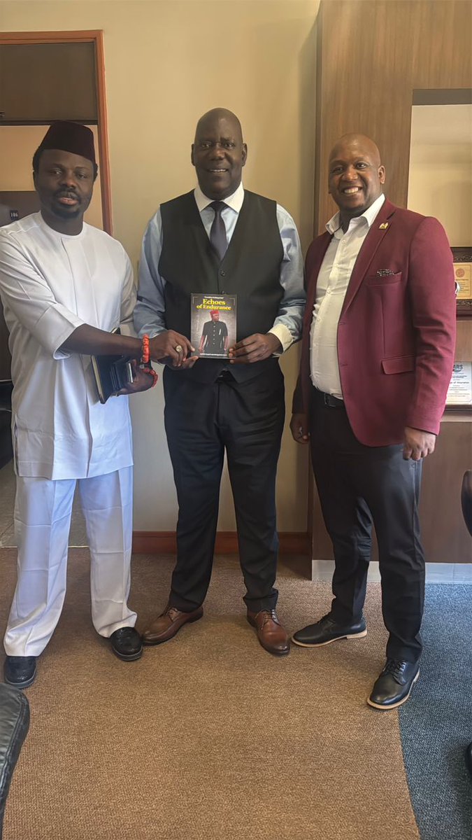 Refigah_'s tweet photo. Evening courtesy call with AU PPP Summit Chair Amb. Dr. Young Piero to Dr. Ben Kajwang, MBS (College of Insurance/Edge Convention Centre). He’s all in on partnership—Africa Day’s final day, 25 May, will run at The Edge. Nairobi’s closing stage is set. https://t.co/75ZwM8jAvW