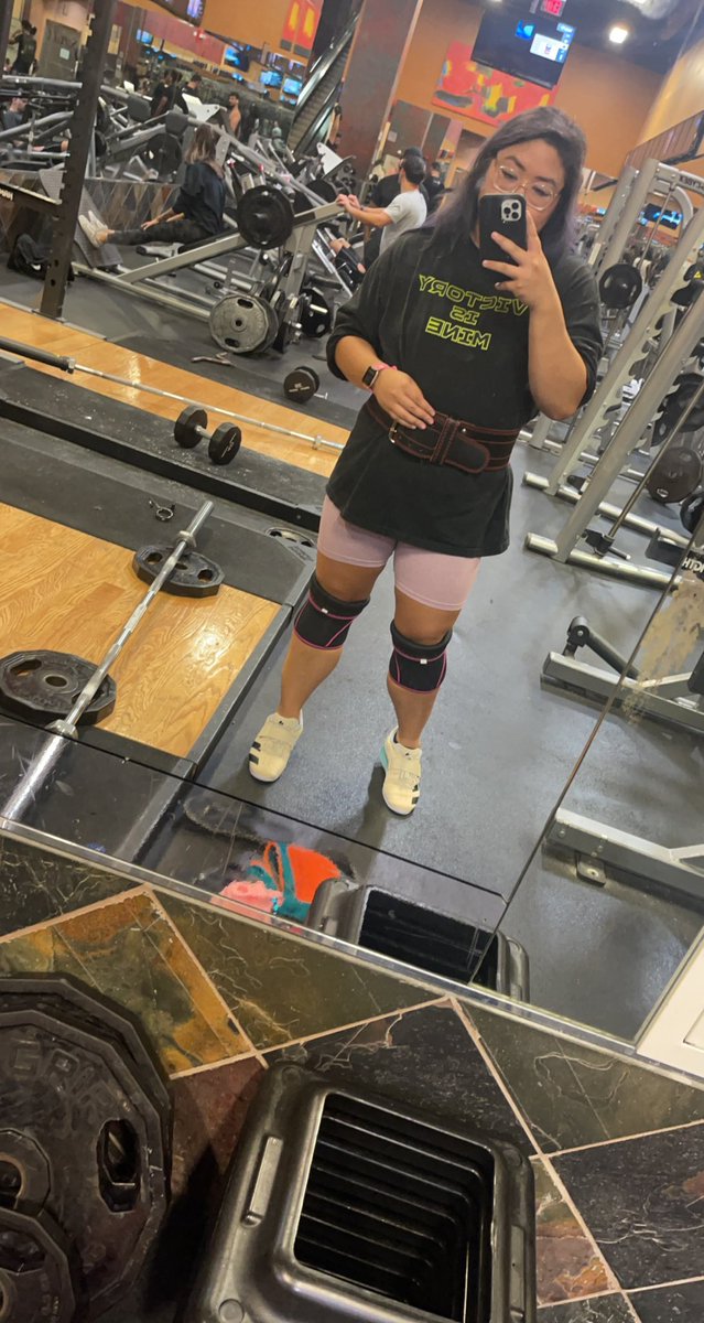 xKAWAiiFU tweet media