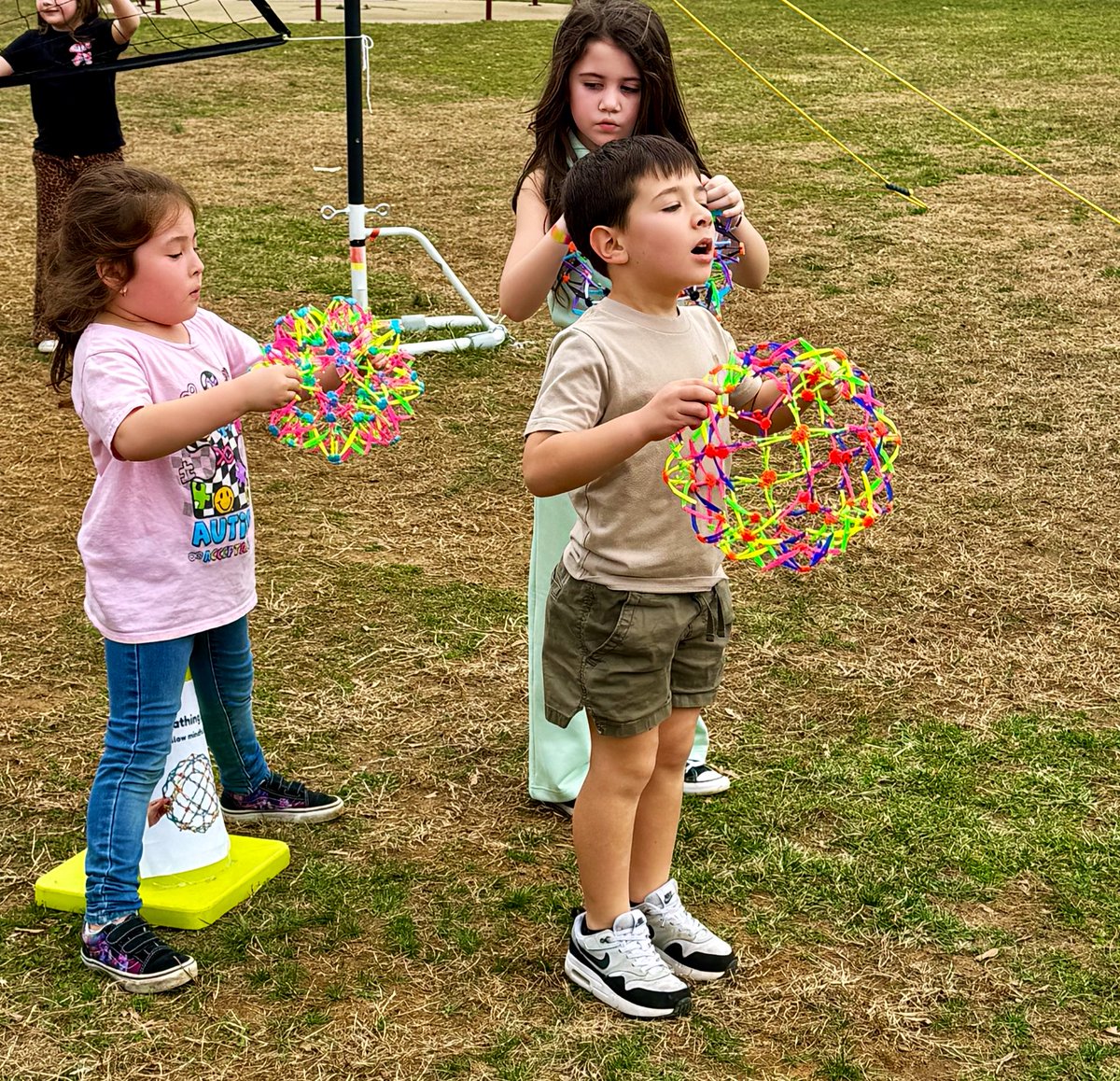 Mrs. Spock (Lowes) tweet media