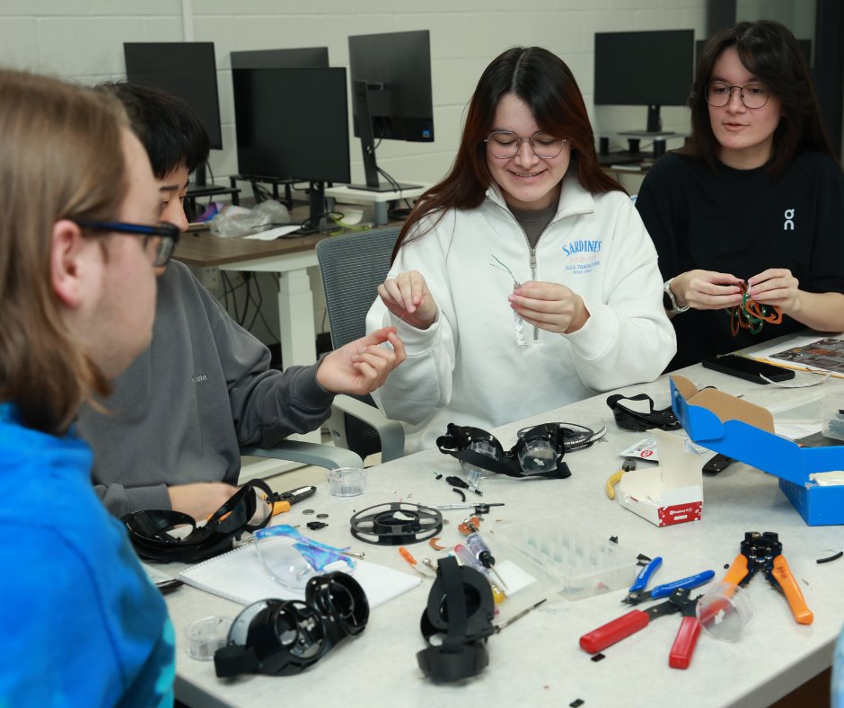 Lakota Robotics tweet media