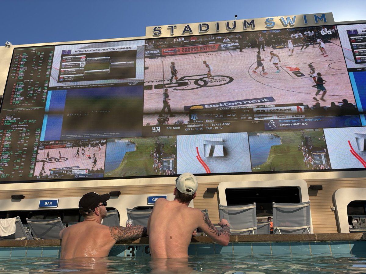 Chris Hunt tweet media