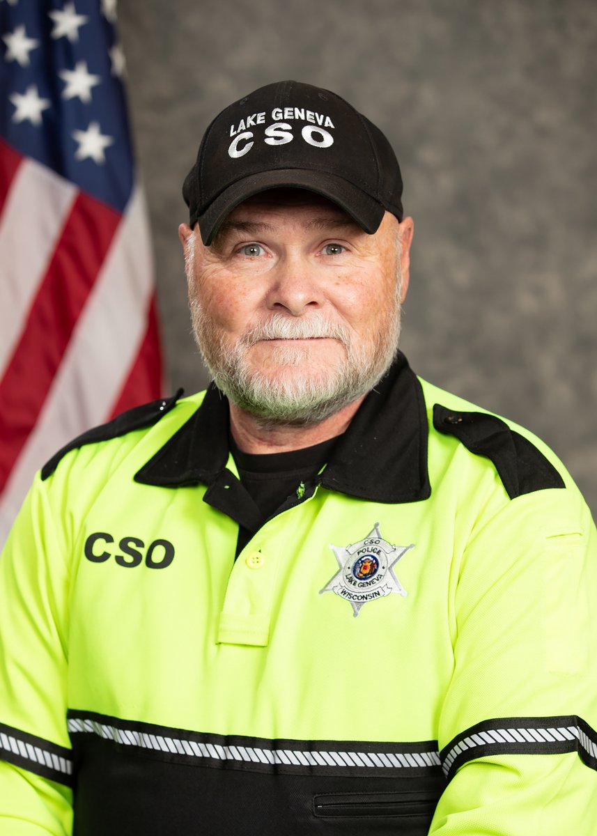 LakeGenevaPD's tweet photo. It is with a heavy heart that we report the passing of CSO Steven Richard.  CSO Richard was a phenomenal co-worker, friend, mentor and father figure to many of us and we will miss him dearly. https://t.co/Ns9XMxoJJH