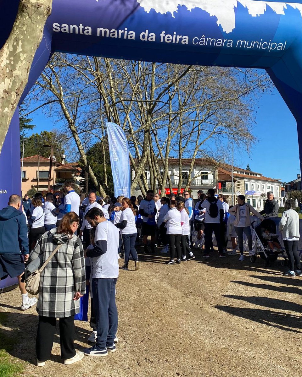 cdfeirenseofc's tweet photo. 💙 A Caminhada Azul assinalou os 108 anos do CD Feirense com grande participação!

Dos 344 inscritos, 310 participantes marcaram presença e percorreram os cerca de 7 km num ambiente de convívio, saúde e orgulho Feirense. 🚶‍♂️

Obrigado a todos os que caminharam connosco! 💙 https://t.co/apJMVmjxNV