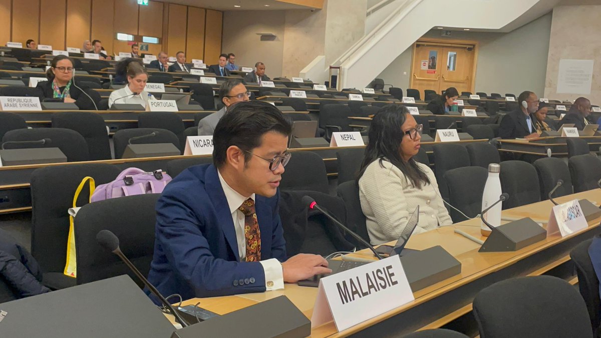 MYGenevaUN's tweet image. At the ID with the SR on Iran, 🇲🇾 expressed grave concern over attacks on civilian infrastructure, including the strike on a girls’ school in Minab. 📷 stressed that civilian objects must never be targeted and called for full respect of international law and accountability.#HRC61