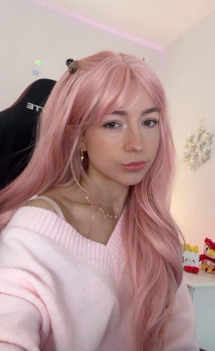 Alicia ✩ tweet media