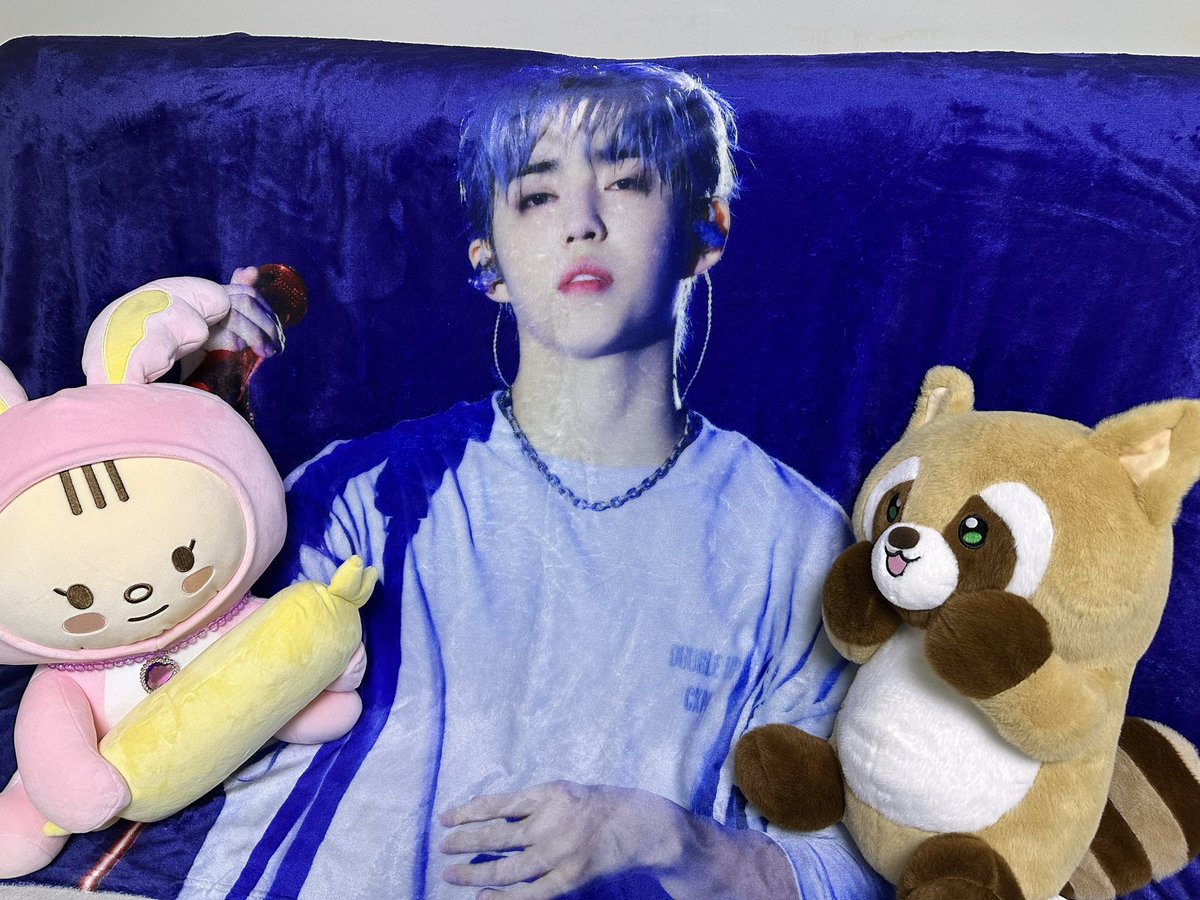 방이님에게 받은 포담이 왔다여🥹
제가 이걸 받아도 될까요..??진짜 개존잘🔥
볼때마다 행복했던 부산콘의 기억이 날것 같아요~!
진짜 방이님의 안목은 뭐든 믿고있었다구여🫶🏻

<a href="/cscdddddddd13/">방이</a>