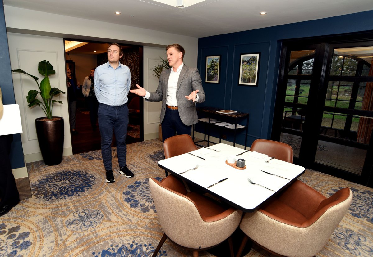 ExperienceOxBiz tweet media