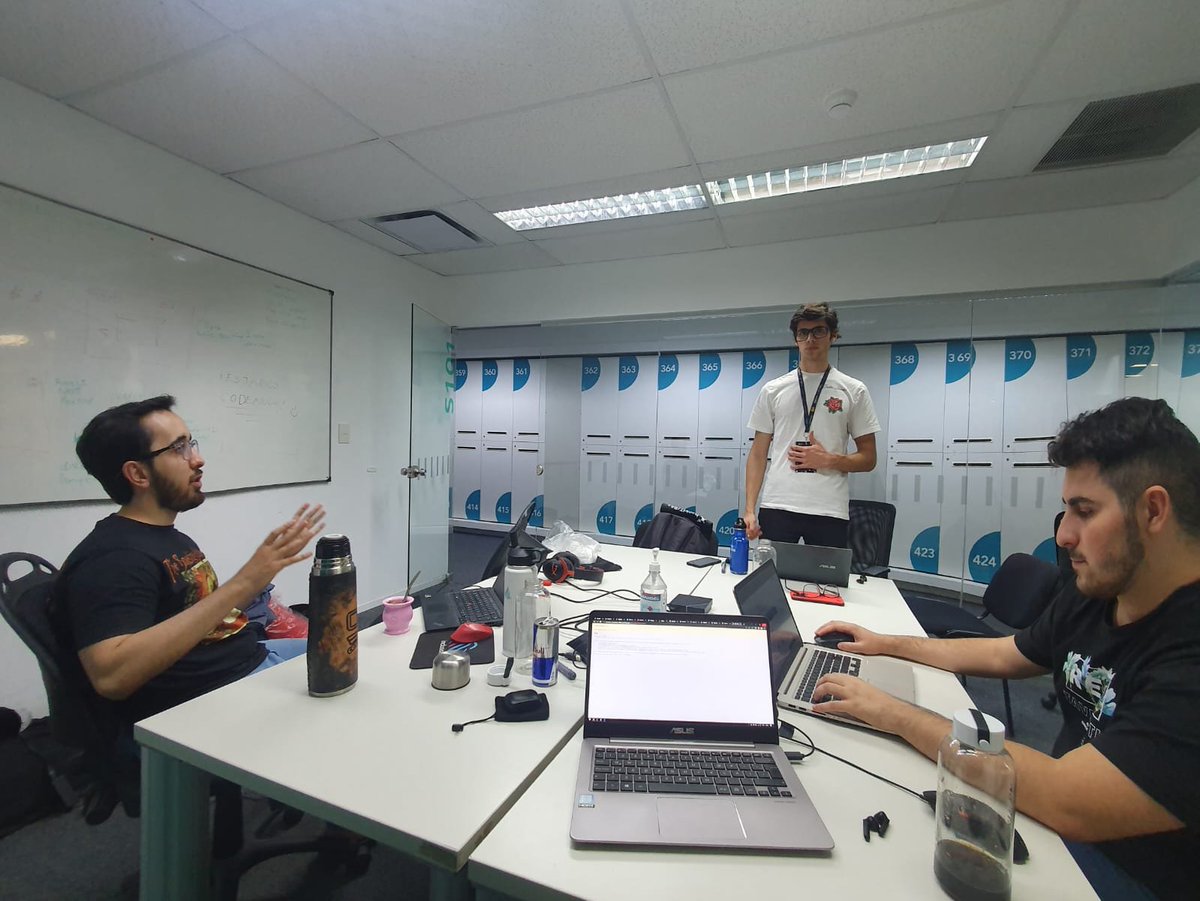 Elian Paredes tweet media