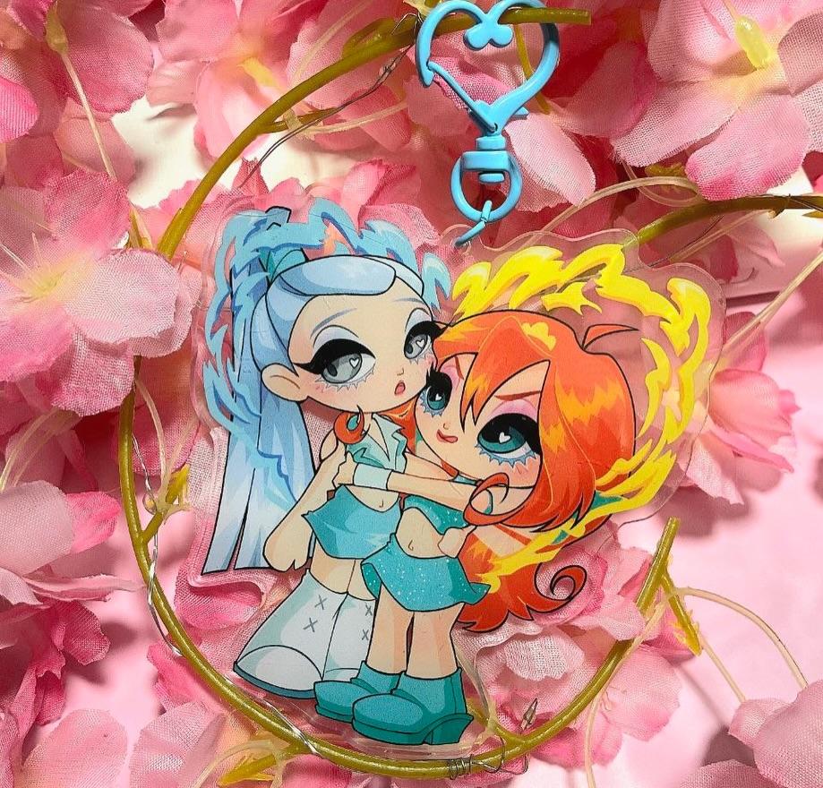 Jelliemia's tweet image. ✨️CUSTOM KEYCHAIN Ych ✨️
3 SLOTS each 
 You will get: 
💖Png art of your character 
💖PHYSICAL keychain about 6.5 cm 
💖holographic stickers with this art 
💖shipping included in  price  #keychain #ych #commission