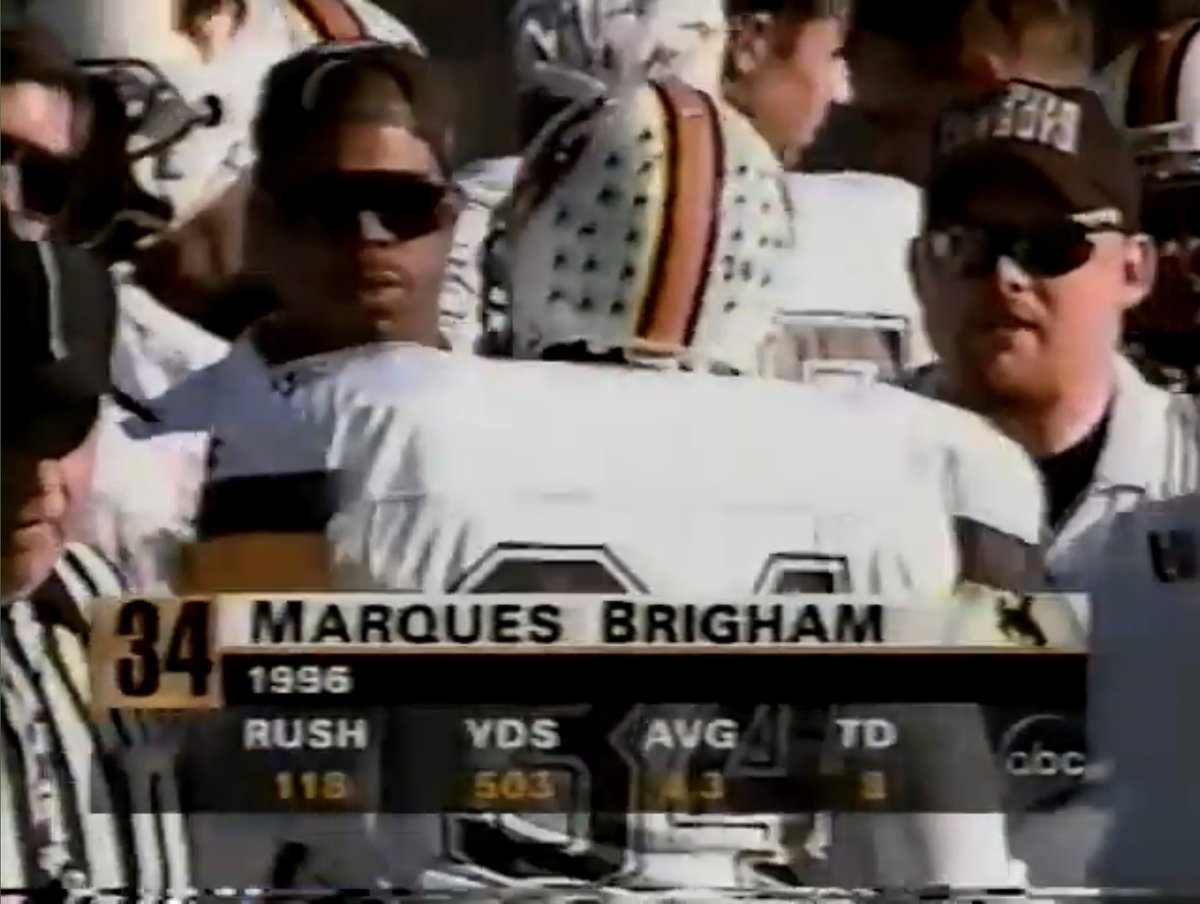 no context pokes tweet media