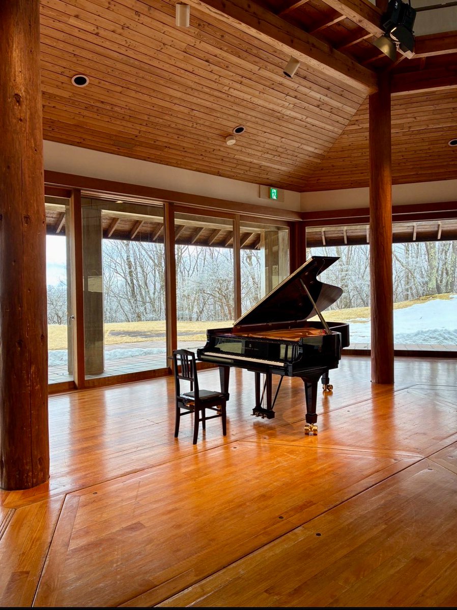 TomoharuUshida's tweet photo. 八ヶ岳公演終演。
Performed in Yatsugatake Kogen, op.116-119 https://t.co/moYoAQb6HH