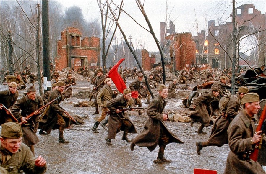 2001 Live tweet media