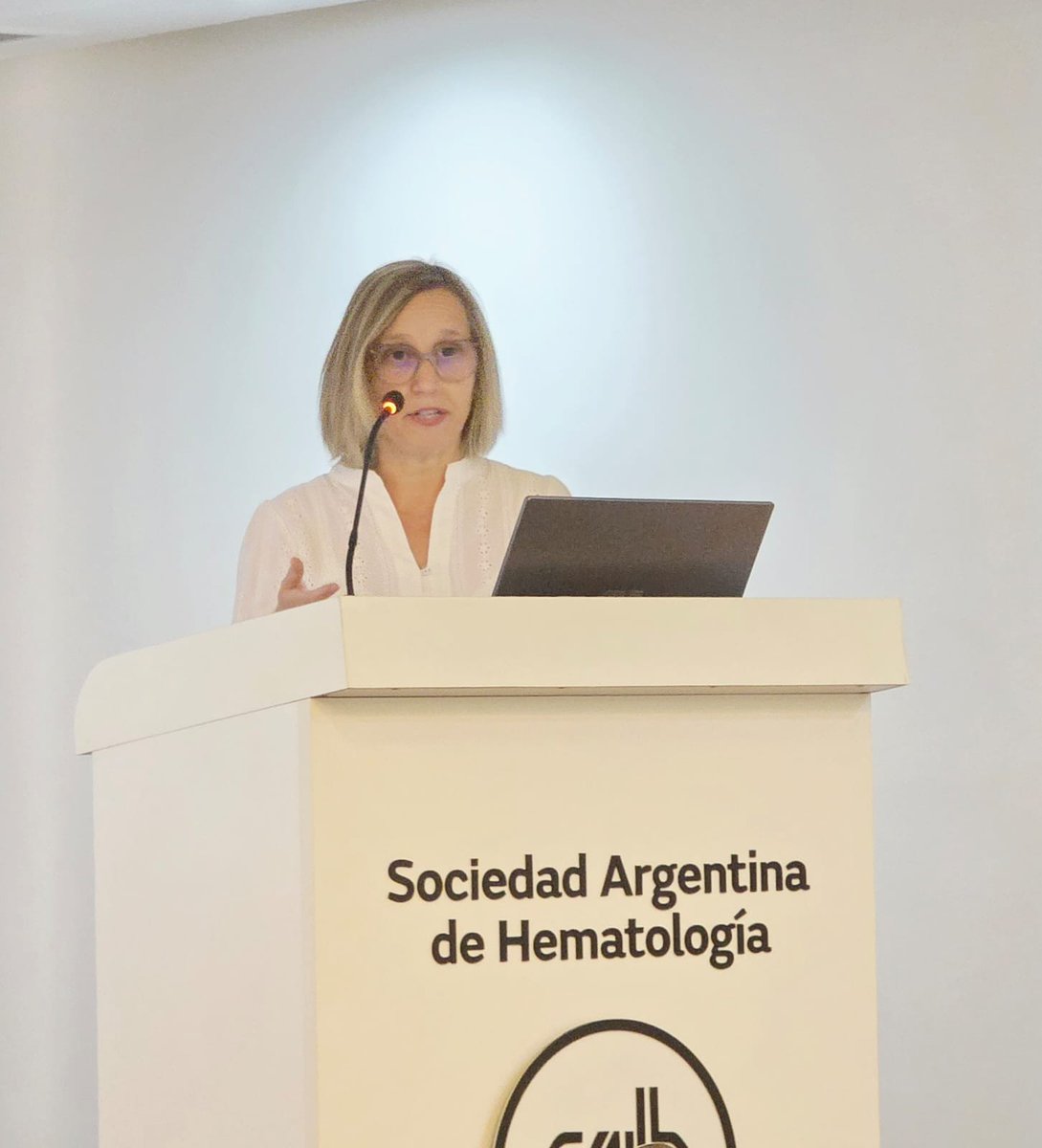 SAHematologia's tweet photo. 📌 Éxito en la Jornada Post ASH 2025. +300 colegas participaron de la actualización científica de @SAHematologia. 🧪

Revisamos las novedades de Orlando junto a expertos nacionales. 💻 Contenido y nuevas cápsulas disponibles en el Campus Virtual.

#Hematología #ASH2025 #SAH https://t.co/ZwkUFEFTXR