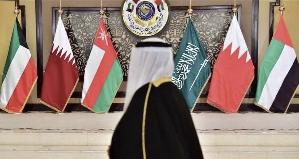 معكاز tweet media