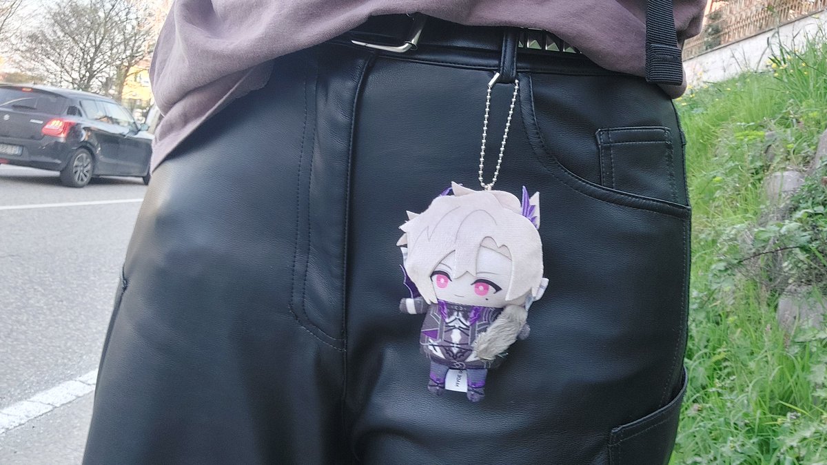 httpxryu_'s tweet photo. New walking companion
#nethermerch https://t.co/gx4zBFnTxj