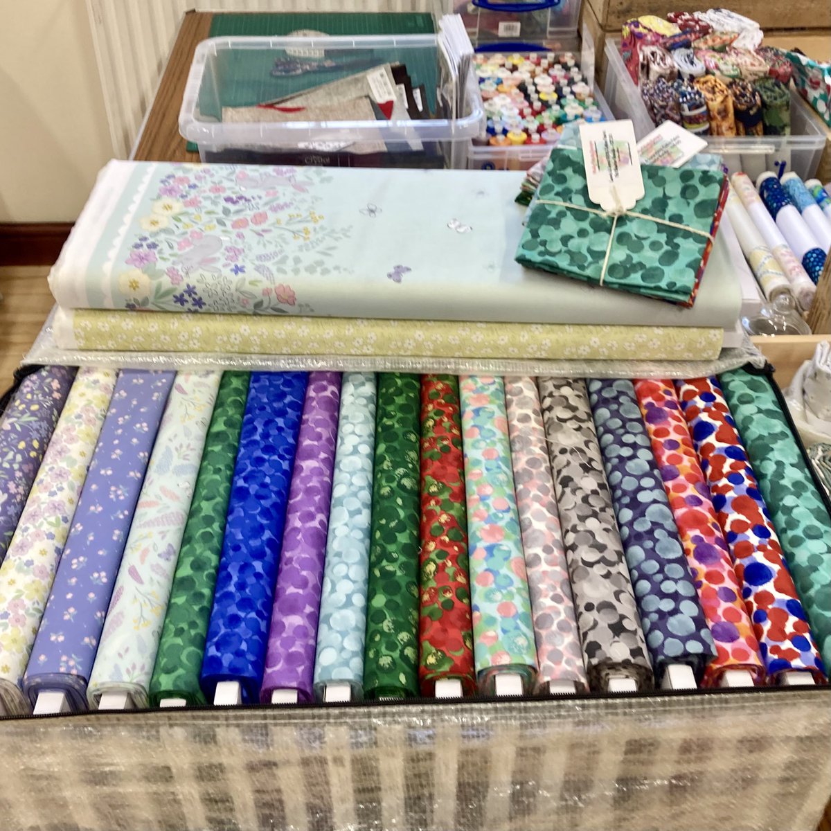 MollyFelicity's tweet photo. Pop-Up Shop – 21st March 🗓️ Bolsover Methodist Church 

Join us from 10am–1pm for a cosy community pop-up filled with:
✨ Fabric, Yarn &amp; Haberdashery
✨ Homemade makes &amp; bakes
🥓 Bacon cobs served from 10am

Pop in, bring a friend, grab a cob and have a browse 💛

See you there! https://t.co/3h3oW7OkgT