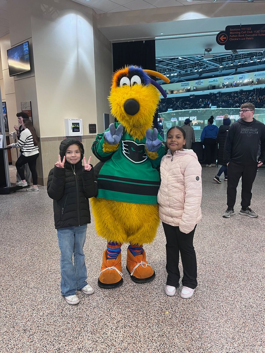 What a great afternoon with our UPLIFT After School Program students cheering on the Lehigh Valley Phantoms! 🏒🎉

The students had an amazing time. Thank you to everyone who helped make this fun experience possible! 🙌

#CSC #UPLIFTProgram #LehighValleyPhantoms
