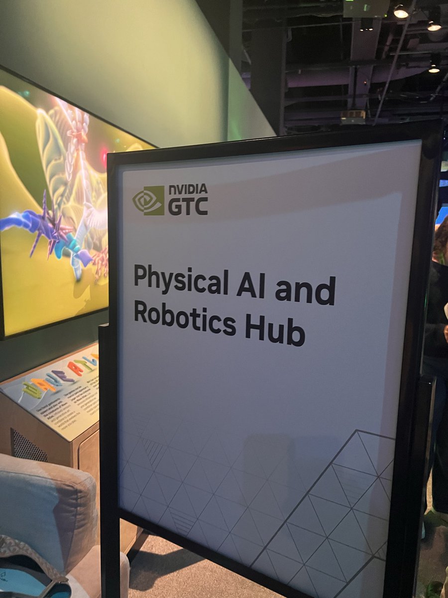 AliciaV_0726's tweet photo. Kicked off GTC in good company :) #GTC2026 #nvidia #sharpa https://t.co/afNE50SXES