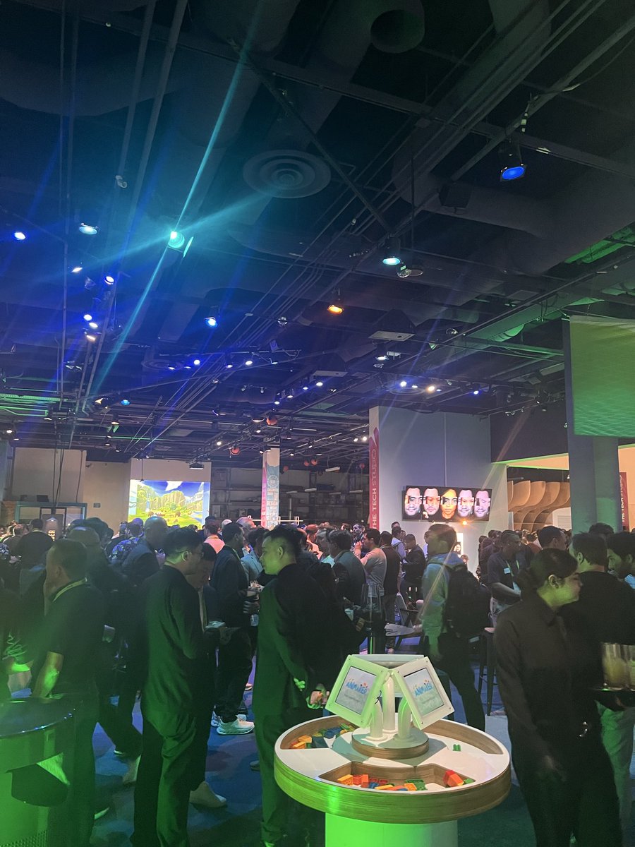 AliciaV_0726's tweet photo. Kicked off GTC in good company :) #GTC2026 #nvidia #sharpa https://t.co/afNE50SXES