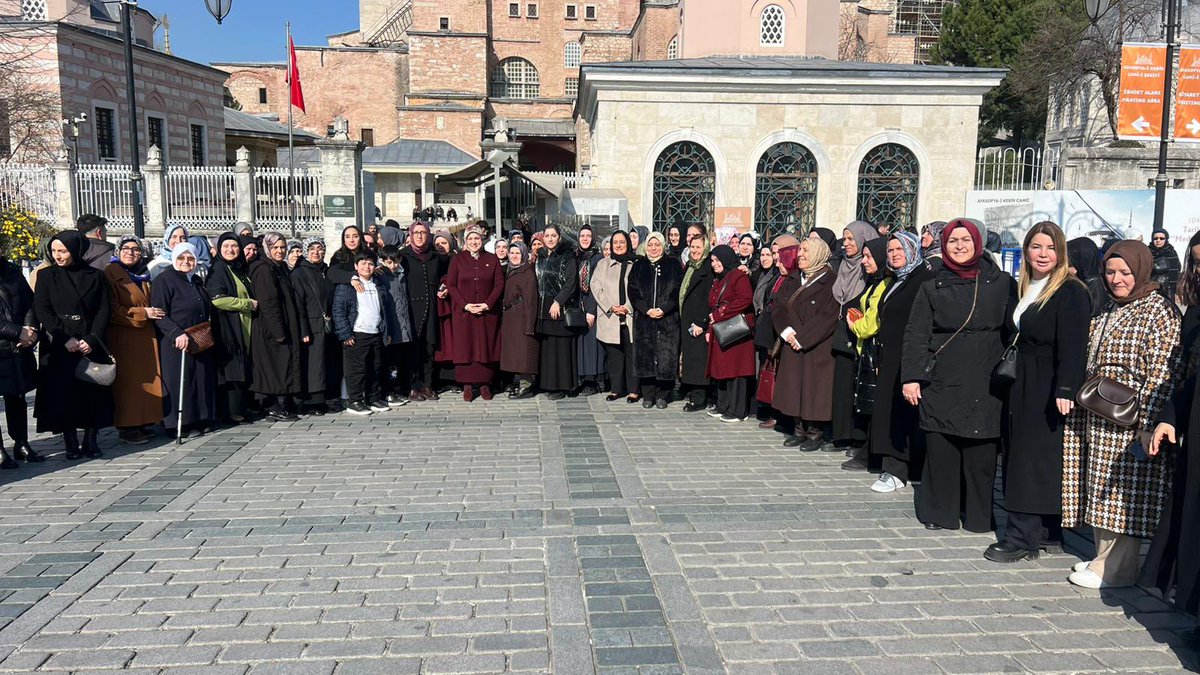 Yıldız Konal Süslü tweet media