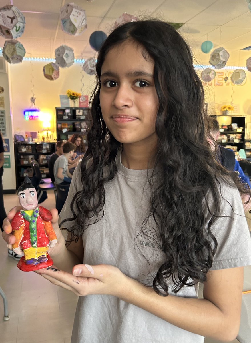 RaptorsPAMS's tweet photo. Our completed Terracotta Soldiers! 🩷🧡 #raptorpride @MrWPopejoy https://t.co/JK8ZBkOlxH