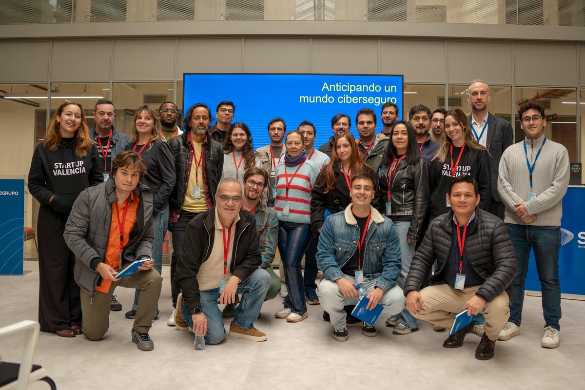 Startup_VLC's tweet photo. ¿Qué pasa cuando las startups salen del programa… y se meten de lleno en el ecosistema? 🧭
Eso es exactamente lo que pasa en el 📍 Ecosystem Tour del #CybersecurityStartupProgram, impulsado por @INCIBE y Startup Valencia
Gracias @s2grupo, @vlcinnovation, @cdtm_munich, @VLCgamecity, The Terminal Hub, @ZubiGroup, BIGBAN Investors Spain, @draperb1_vc, @Inn_Somnia, @opentop_hub, por acogernos 🤩
#INCIBEemprende #NextGenerationEU