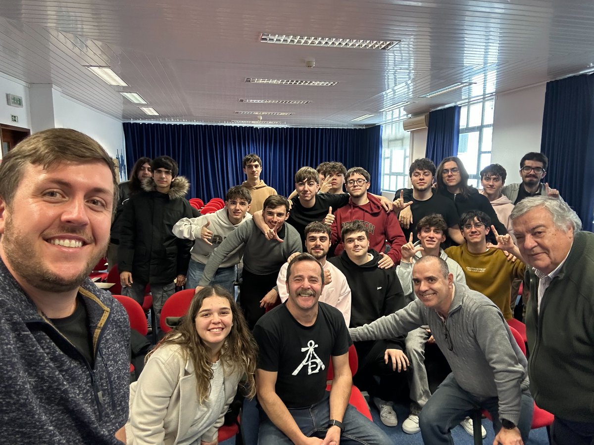 jellsmoor's tweet image. What does it actually take for #greenentrepreneurship to work in one of Europe’s outermost regions?

I was speaking at #GreenTech PDL in the #Azores last week, and a panel earlier in the day raised a point that stuck with me.