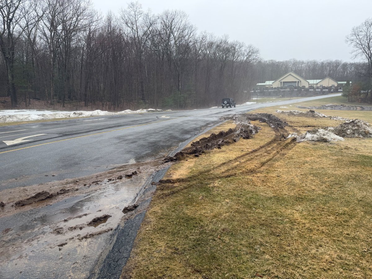 Died2Save's tweet photo. @Shelley_Simpson @jbhunt360  Three weeks before Easter,  the biggest day for most churches and a driver tried to do a Uturn at out church and destroyed the pavement, sprinklers, and the lawn... We have three weeks.... Please help 🙏 https://t.co/f1J8IlFbhV