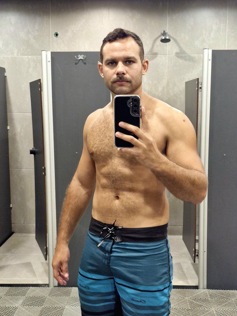 Ôxe junior tweet media