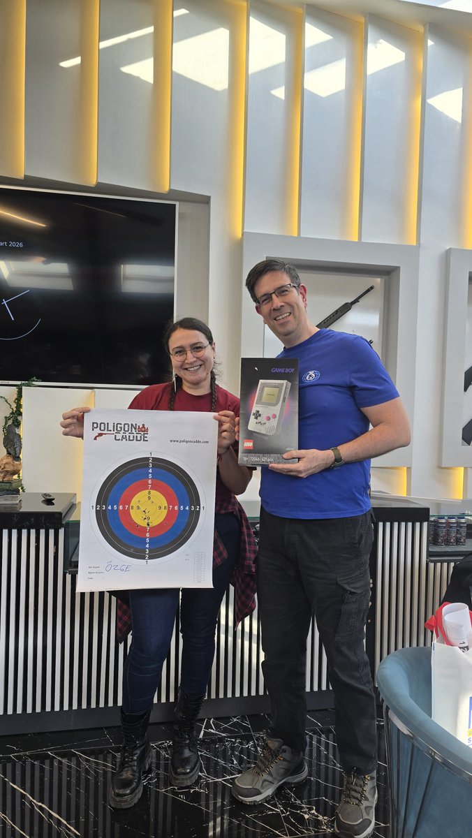 Özge ☥👾 tweet media