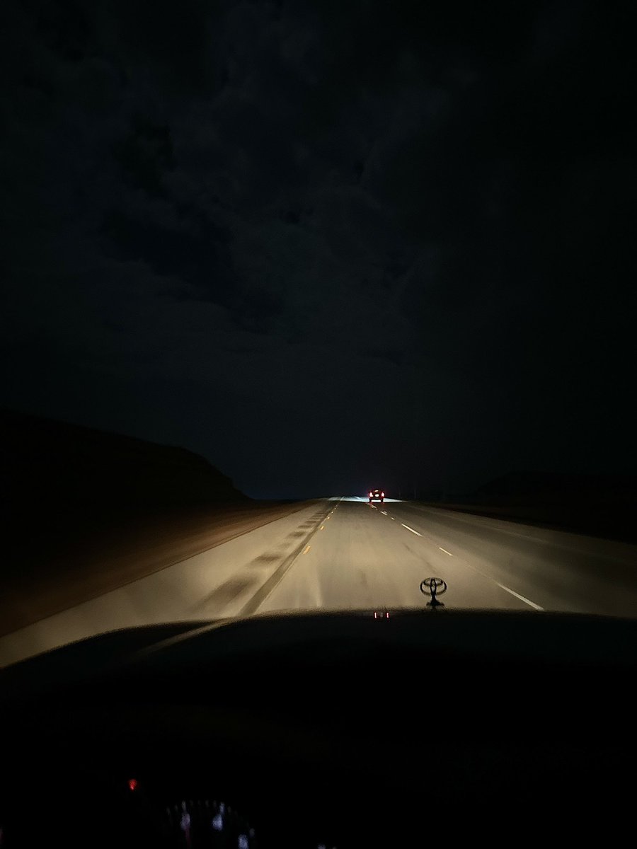 l5l9_'s tweet photo. ضجيج المدينه لا فهقته وراي خلاف
طرا لي جديدٍ من قديمي و قدمته https://t.co/hDmPegucNZ