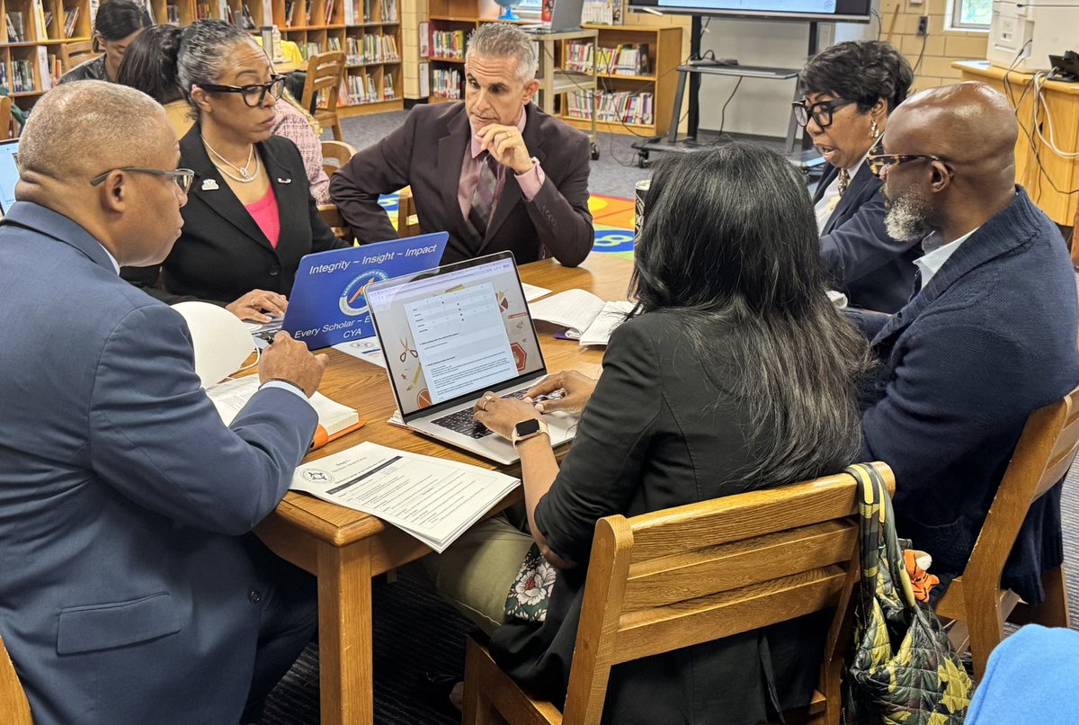 JenniferAGates's tweet photo. @DrNormanCSauce3 is in the streets & in #PLCs daily ensuring the @DeKalbSchools #commitment to #everystudenteveryday #bethechange #leadingbyexample #Access #Opportunity https://t.co/ki15EtNma4