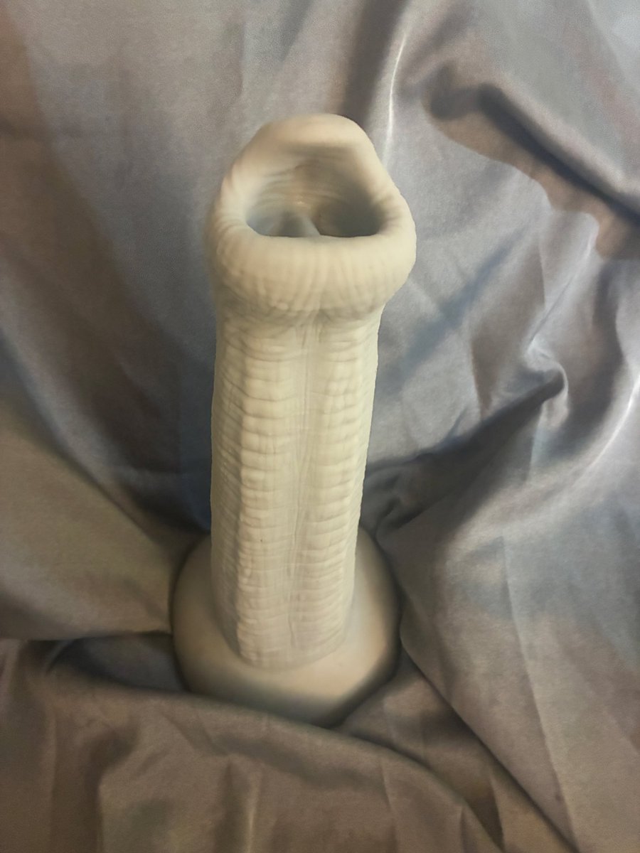 butt slut tweet media