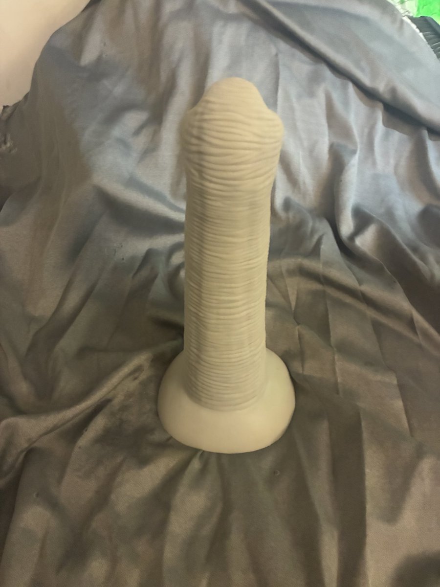 butt slut tweet media