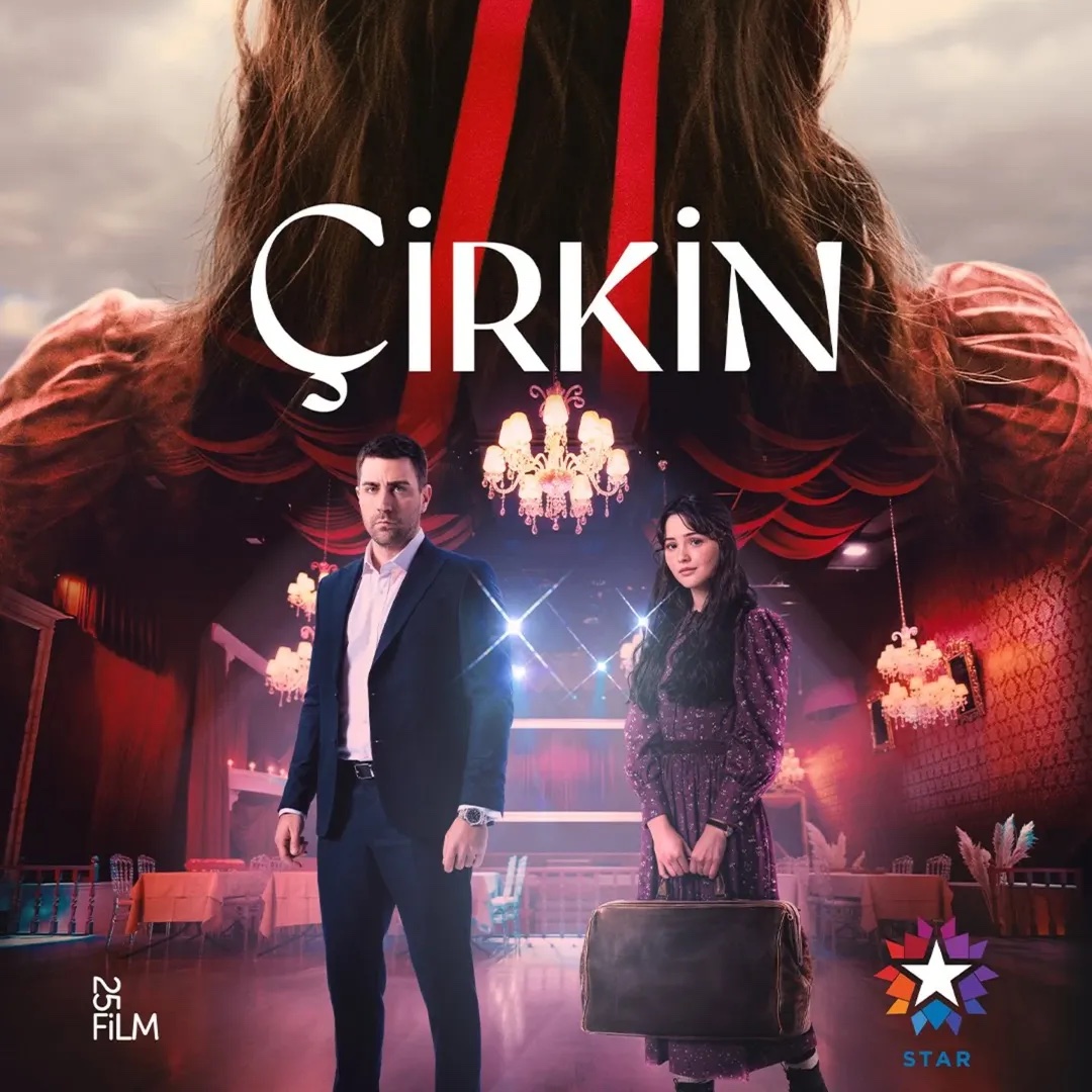Çağlar Ertuğrul y Derya Pınar Ak protagonizarán #Çirkin, proyecto turco cuya trama girará en torno a una desaparición que llamará la atención de toda Turquía.

Esta historia llegará a su país de origen de la mano de Star TV.