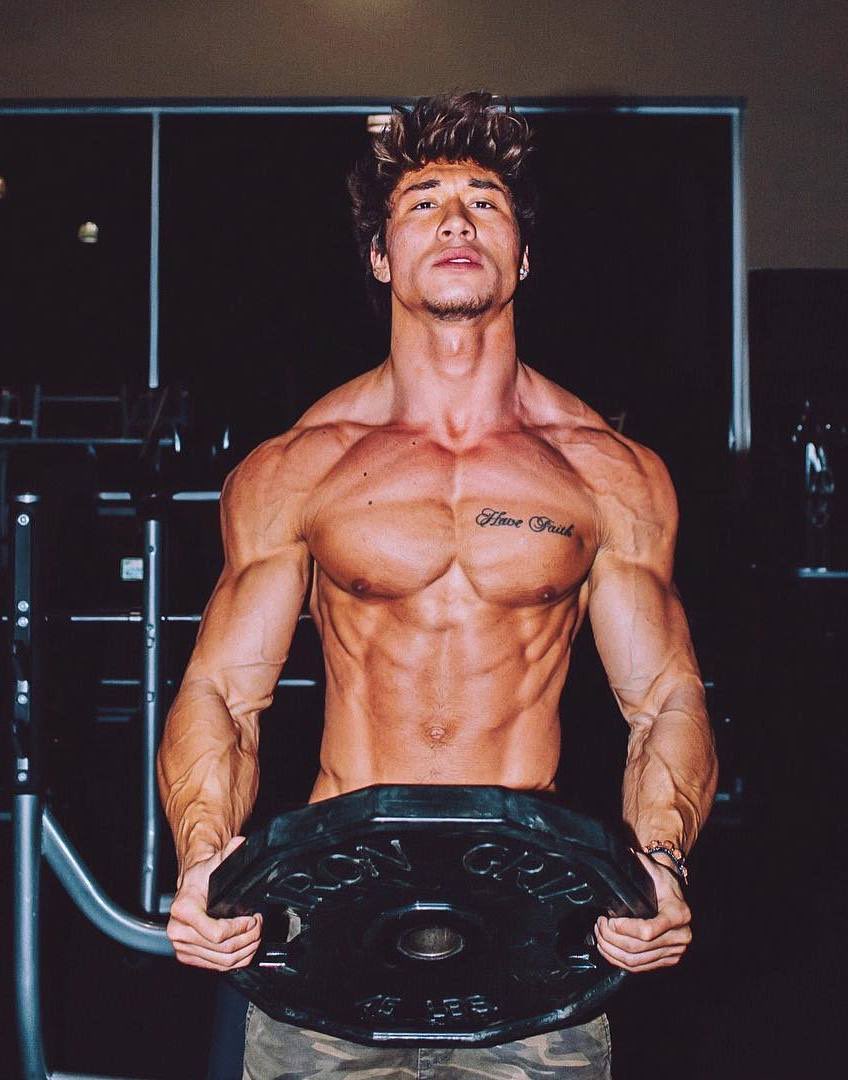 Batman Healthist 🥩☀️ tweet media