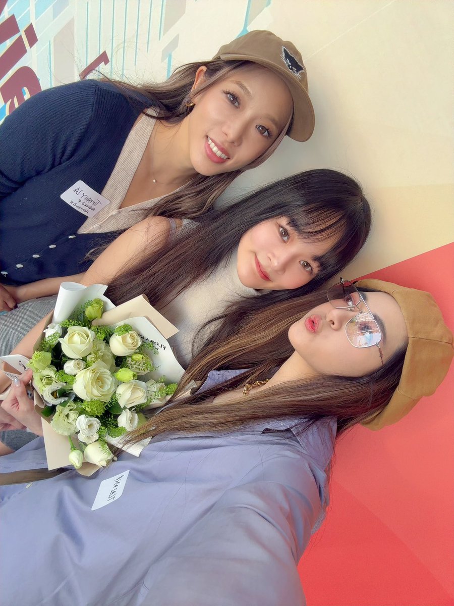 blockjengirl's tweet photo. 每一年都學一個新東西
今年是好好的認識 AI

雖然還在很早期，的確有感使用者體驗多有欠缺，離大量採用還有一段距離（聊天 AI 除外）

覺得和朋友夥伴們一起學習非常愉快
線上線下、圖文影音的分享，大家的 AI 年齡都還很小，但抱持著好奇積極學習，是很棒的事情！

到底用 AI 來幹嘛？怎麼好好運用 Open Claw 或是 Claude Co-work？
大部分人都還沒有一個理所當然的答案。
當然有很多先鋒者已經玩得風生水起了，但是少數中的少數。

想和大家一起探索未來的各種可能性，@TaipeiWeek 今年開始和 @ONBOARDTHEWORLD 結合， Futuremode 已然成行在路上了。

到九月之前，還會有很多給大家一起學習交流的活動和分享規劃。

有興趣歡迎都來聊聊 👾
