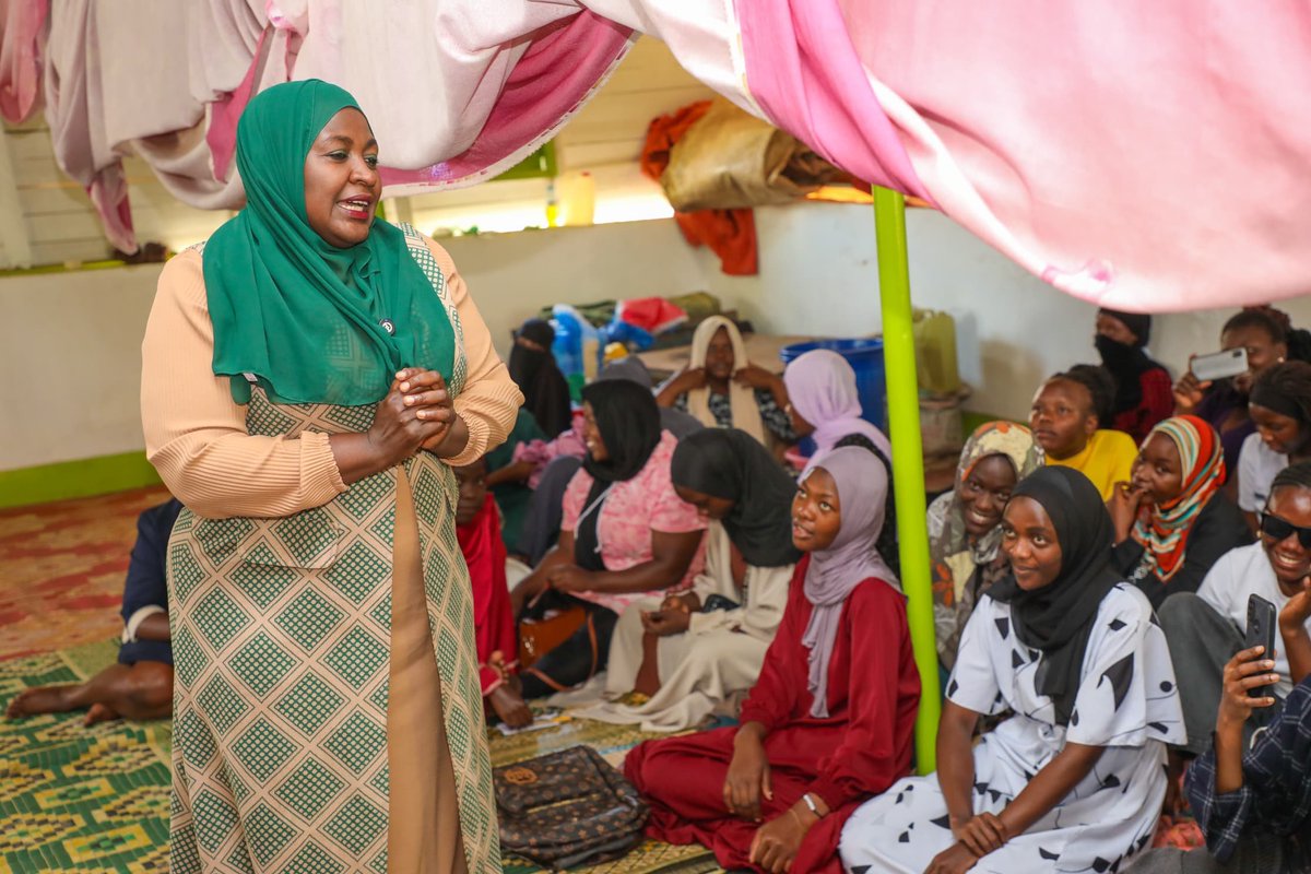 Bunae Bright tweet media