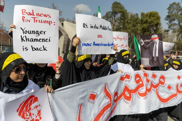 BREAKING NEWS:Iran officials tout ‘Trump-burning’ celebration amid battle of narratives

Iranian state media calls for turning fire festival into a symbolic protest by burning figures of US President Trump and Israeli PM Netanyahu.