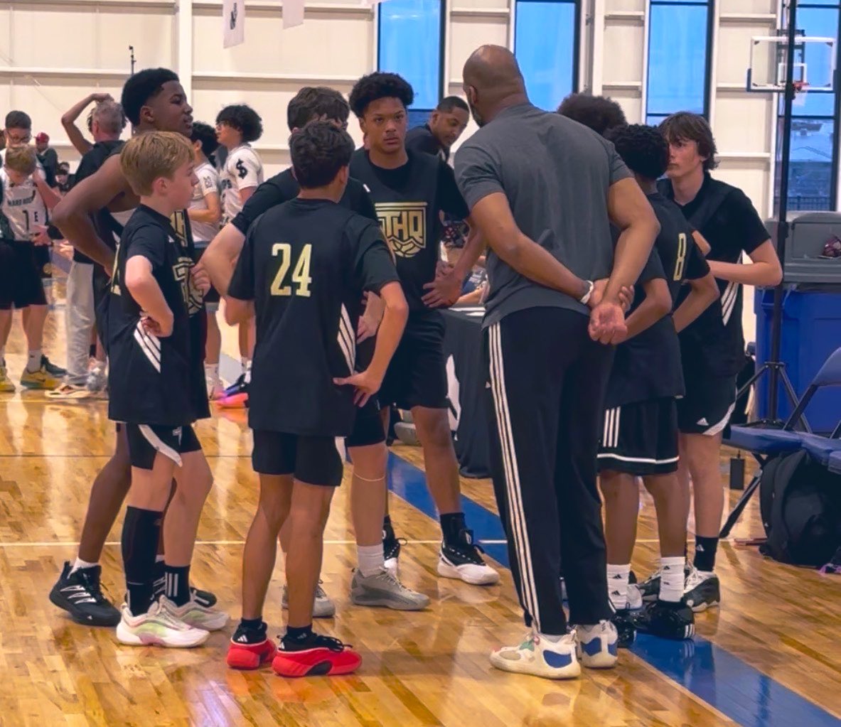 N_Jeffries3's tweet image. Stay calm. Trust the team. Next play. Finished 2-2 This weekend in @Jr3SSB in Kansas City! 
#BallIsLife #TeamHoops #NextPlay #LockedIn #BasketballLife