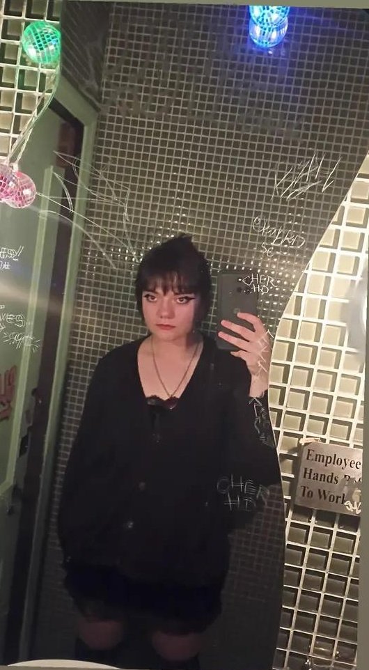 living katie tweet media