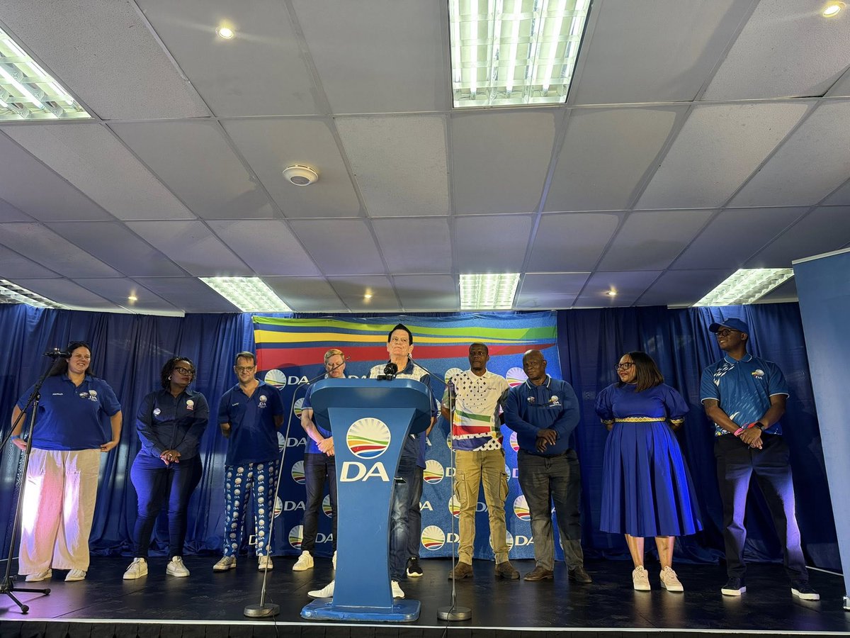 Democratic Alliance tweet media