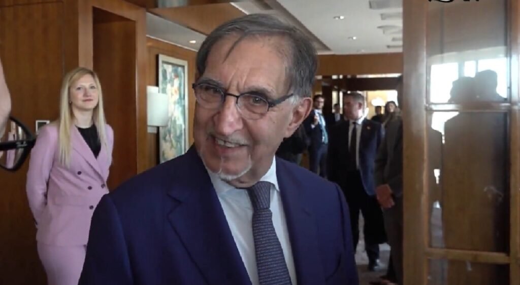 La Russa: "A me sembra che gli arbitri fischino un po' a caso. Manca la competenza, il signore mandato al Var in Inter-Atalanta era stato accantonato dopo 4 partite di Serie A, un errore clamoroso. Poi noi interisti siamo sempre sospettosi: come la sinistra ha avuto l'egemonia