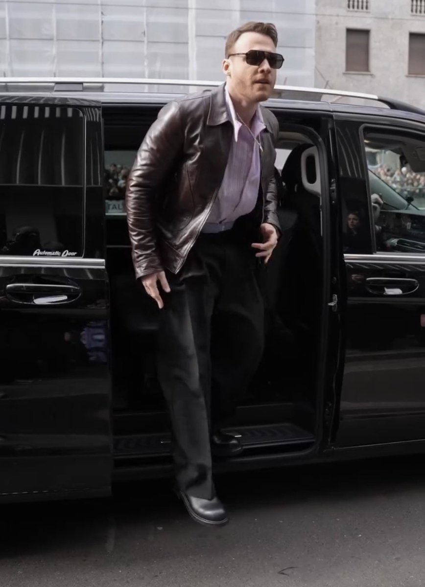 <a href="/chimenti_sandra/">Sandra Chimenti</a> Oggi: Kerem e le auto 🚘 
#KeremBürsin