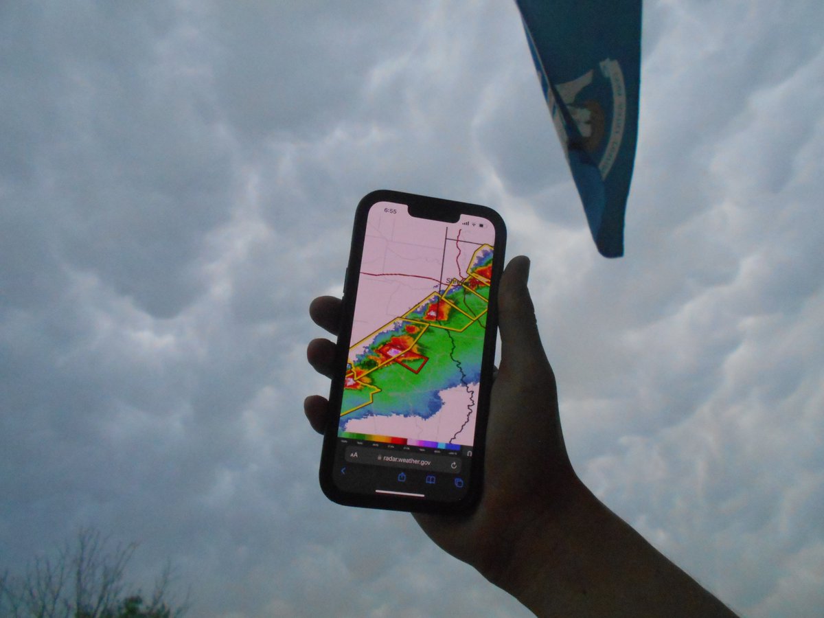 Mammatus clouds  over  #Natchitoches, Louisiana on March 15, 2026 at 6:50 p.m.
<a href="/NWSShreveport/">NWS Shreveport</a> 
#lawx