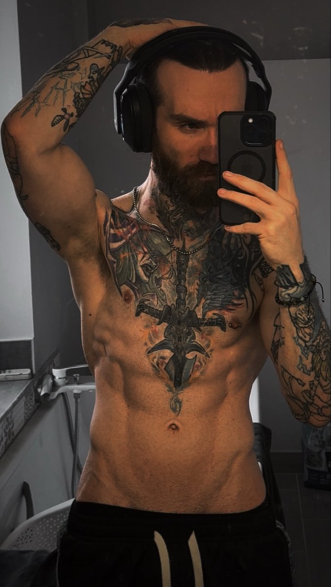 6 mois de travail mtn qu’on a bien séché on vas passer à la prise de masse on vas tout eclater !