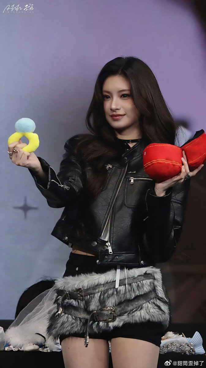 EVERGLOW UPDATES ✧ tweet media